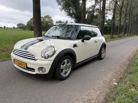 MINI 3-deurs 1.4 One (bj 2008)
