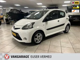Toyota Aygo 1.0 VVT-i Now Airco 5 deurs