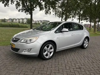 Opel Astra 1.4 Turbo Edition (bj 2010)