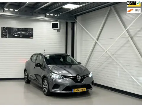 Renault Clio 1.0 TCe Equilibre PDC/CarPlay/Android/CruiseC/Armsteun/DAB+/Rijstrooksensor/AEBS