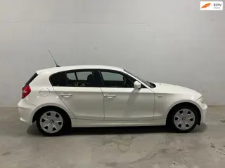 BMW 1-serie 116i Business Line 5drs. Clima APK NAP