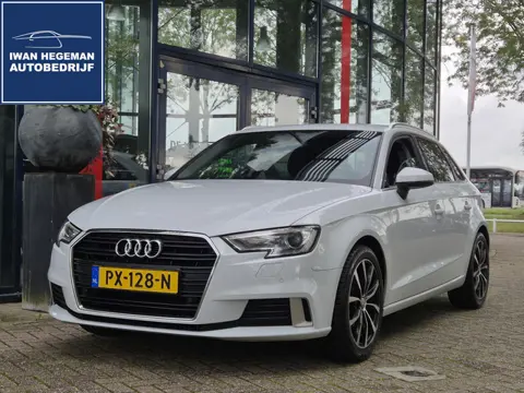 Audi A3 Sportback 1.0 TFSI Design Pro Line Plus | Afn. Trekhaak | Apple CarPlay| PDC + Camera | ECC 