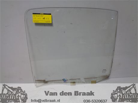 Nissan Micra 5 deurs 1992-2003 Portierraam linksachter