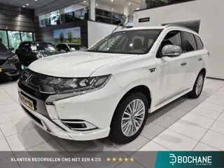 Mitsubishi Outlander 2.4 PHEV Intense+ | Schuif-/kanteldak | Navigatie | 360° Camera | Stoelverwarmi