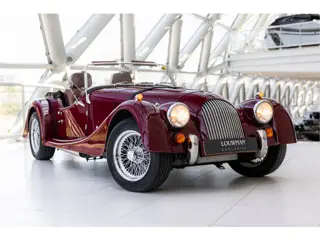 Morgan Plus 4 2.0 | Dark Maroon | Houten Stuurwiel | Bagagerek