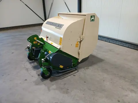 Amazone klepelmaaier met opvang