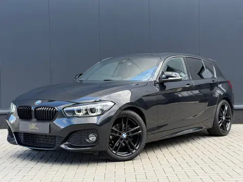 BMW 1-serie 118i M Sport Edition Pano|Cruise|Bluetooth|Navi|PDC|LMV|Trekhaak
