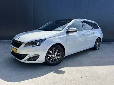 Peugeot 308 SW 1.2 PureTech Allure PANO DAK TREKHAAK NAVI CRUISE ECC LMV