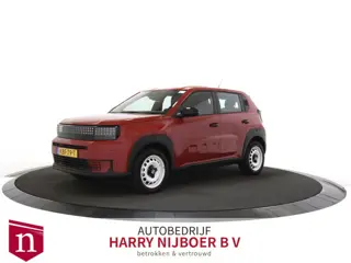 Fiat Grande Panda RED 11kW 44 kWh Lage km stand (bj 2026)