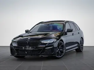 BMW 5 Serie Touring 530d High Exe. M-pakket Pano HuD Laser Trekhaak 20''