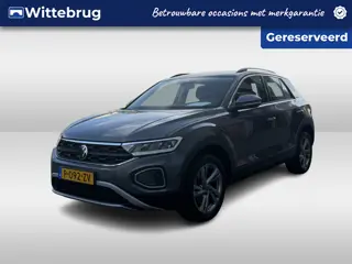 Volkswagen T-Roc 1.0 TSI 110pk Life 75 Edition / Trekhaak / Virtual Cockpit / Navigatie / Camera / 1