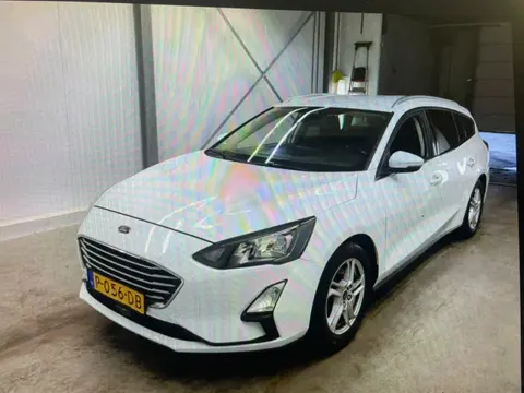 Ford FOCUS Wagon 1.0 EcoB. Tr Ed. bns TREKHAAK / CAMERA / CARPLAY / ANDROID / DAB+ / NAVI / AIRCO / 