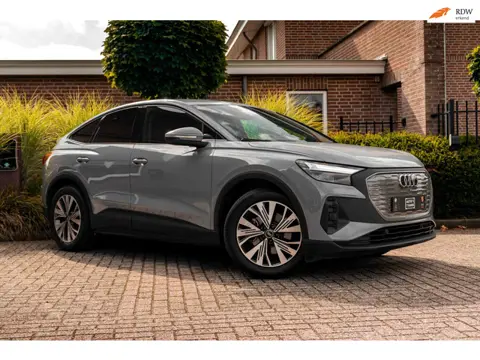 Audi Q4 Sportback e-tron 35 Advanced edition 55 kWh Sportstoelen Elek.Klep Stoelverwarming Ambiance 