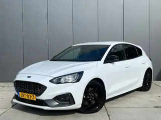 Ford Focus 2.3 EcoBoost ST-3 280PK | Apple Carplay | Climate Control | Recaro | Stoel- Stuurverwarmi