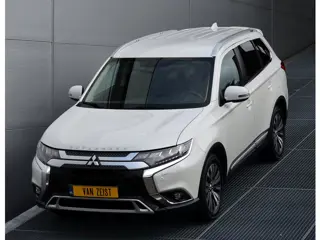 Mitsubishi Outlander 2.0 CVT 2WD LIMITED 7-ZIT | HOGE ZIT | 7 PERSOONS | TREKHAAK 1600KG | NAVI | CA