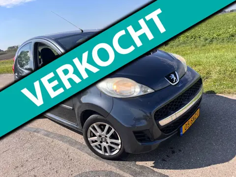 Peugeot 107 1.0-12V XS / 5 drs airco 2011
