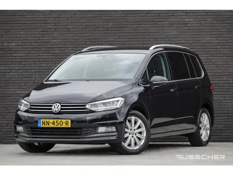 Volkswagen Touran 2.0Tdi 150Pk DSG6 | 7-Persoons | Highline | Achteruitrijcamera | Trekhaak | 17''