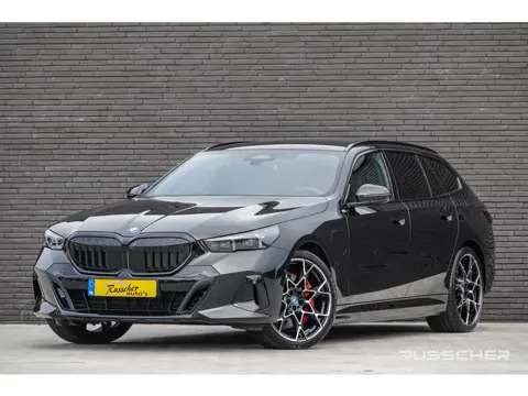 BMW 5 Serie Touring 550E 490Pk Aut. | Plug in Hybride | X-Drive | Shadowline | M-Sport | Head Up Dis