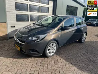 Opel Corsa 1.4 Edition Automaat