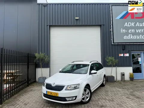 Skoda Octavia Combi 1.2 TSI Greentech Ambition AIRCO/CRUISE/PDC/ELEK PAKKET/NIEUWE APK