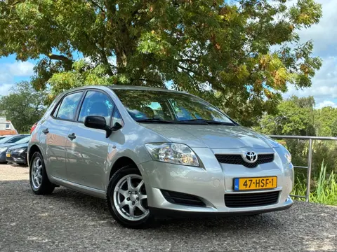 Toyota Auris 1.6-16V Terra | met Airco + Cruise nu €3.975,-!!