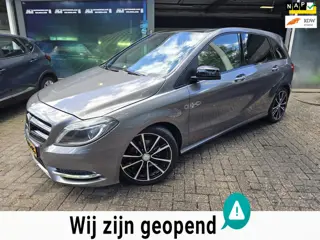 Mercedes-Benz B-klasse 180 Ambition | AUTOMAAT | 3/6 OF 12MND GARANTIE | NAVI | PANO DAK | CRUISE | 