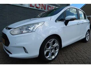 Ford B-MAX 1.0 EcoBoost Titanium Bij ons bedrijf in onderhoud geweest distributie vervangen