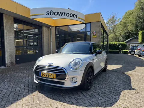 MINI 3-deurs 1.5 Cooper First Born Edition Climate Control Navi Led