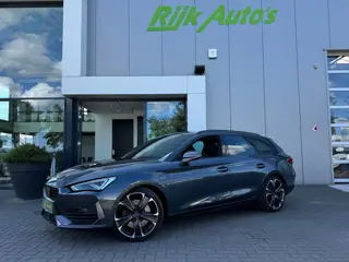 CUPRA Leon Sportstourer 1.4 e-Hybrid VZ * Camera * Stuur-/ Stoelverwarming * 19 Inch