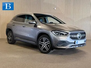 Mercedes-Benz GLA 250e Progressive-PANORAMA-MEMORY-CAMERA-KEYLESS GO-COMPLEET