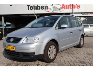 Volkswagen Touran 1.6-16V FSI Business | Trekhaak | Verwarmbare spiegels | Zie foto's!