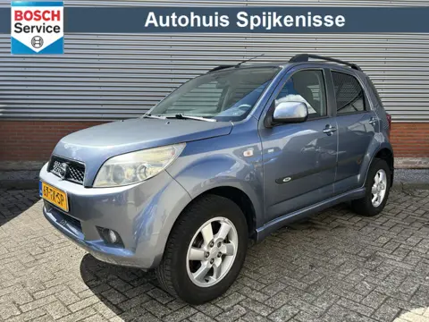 Daihatsu Terios 1.5-16v Exclusive | 4X4 | Automaat | Airco | Trekhaak | Nette auto |