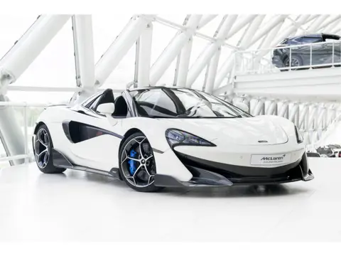 McLaren 600LT Spider 3.8 V8 | Lift | B&O | Keramisch | Carbon Interior Upgrade