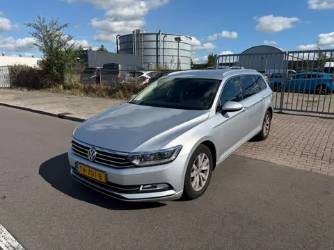 Volkswagen Passat Variant 1.6 TDI DSG-AUTOMAAT FACELIFT XENON/NAVI/CLIMA