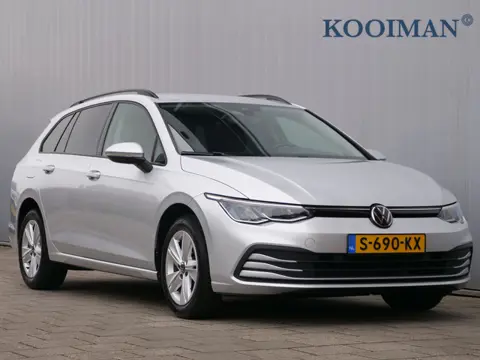 Volkswagen Golf Variant 1.0 eTSI Life 110 Pk Automaat Navi / DAB / Apple Carplay / Stoelverwarming