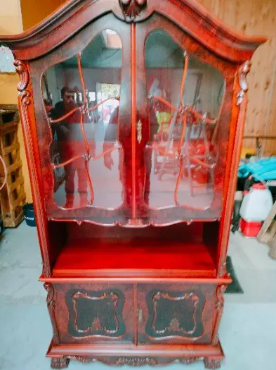 Antieke kast ..... enz.