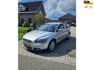 Volvo V50 2.4 Edition I,Automaat,NAP ,PDC,Trekhaak,APK09/27!