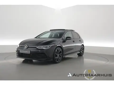 Volkswagen Golf 1.5 eTSI R-Line DSG | Pano | Adapt. Cruise | IQ. Light | CarPlay | Navi | Camera | S
