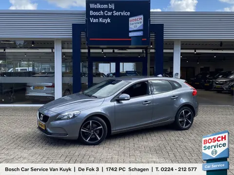 Volvo V40 2.0 T2 Kinetic / NL Auto / Navigatie /  Bluetooth / 17 inch R-design wielen / High perform