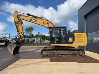 Cat 320 E (bj 2012)