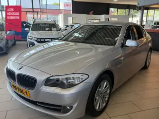 BMW 5 Serie BWJ 2012 523i 204 PK High Executive AUTOMAAT | ELEK. TREKHAAK | FULL LED | LEDER | STOEL