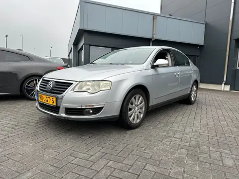 VOLKSWAGEN PASSAT 1.4 TSi Comfortline Clima Trekhaak 