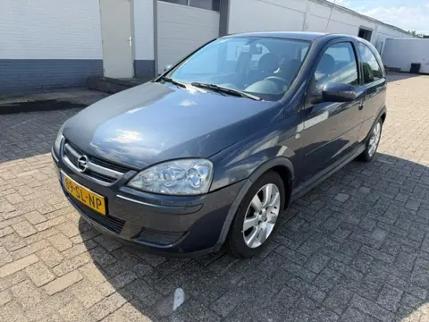 Opel Corsa 1.2-16V Silverline 130.000 APK 27-8-2027 !