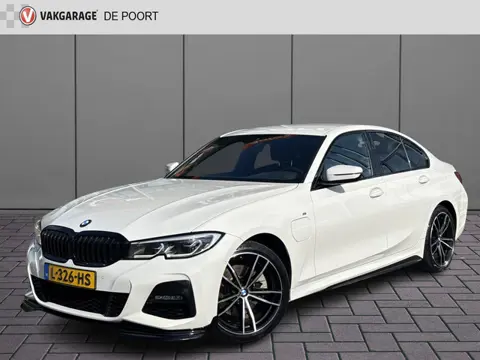 BMW 3-serie 320e Business Edition Plus | M-Sport | M-Performance | Laser | Leder | Stoelverw.