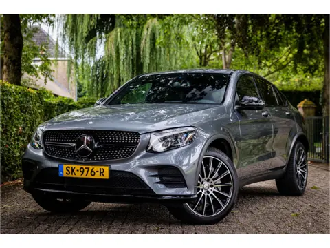 Mercedes-Benz GLC Coupé 250 4MATIC AMG Line Burmester 20" Distronic Night