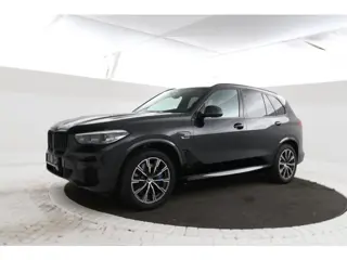 BMW X5 xDrive45e Executive Trekhaak, M-sport, digital dash!