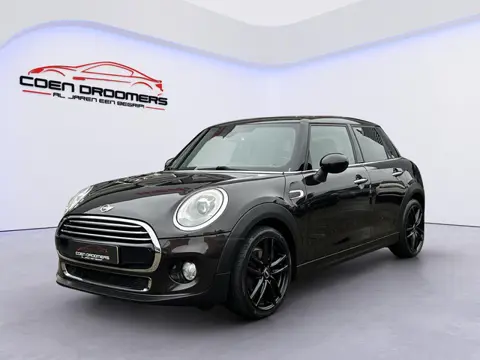 MINI Cooper 1.5 Chili Serious Business /Apple & Android Carplay/Elektrisch Panoramadak/Stoelverwarmi