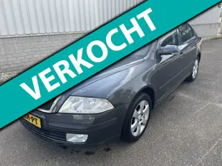 Skoda Octavia 1.6 FSI Ambiente Attractive Business