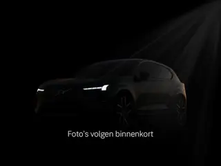 Volvo XC40 2.0 B4 Plus Dark | Trekhaak | Verwarmbare voorruit | Stoelverwarming | Keyless Entry |