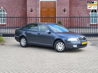 Skoda Octavia 1.8 TSI Ambiente / Airco / Trekhaak / Pdc / Cruise control / Nap